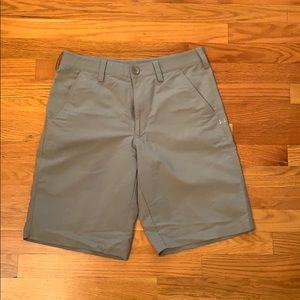 Men’s Grey Golf Under Armour shorts